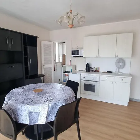 De La Salis Apartament