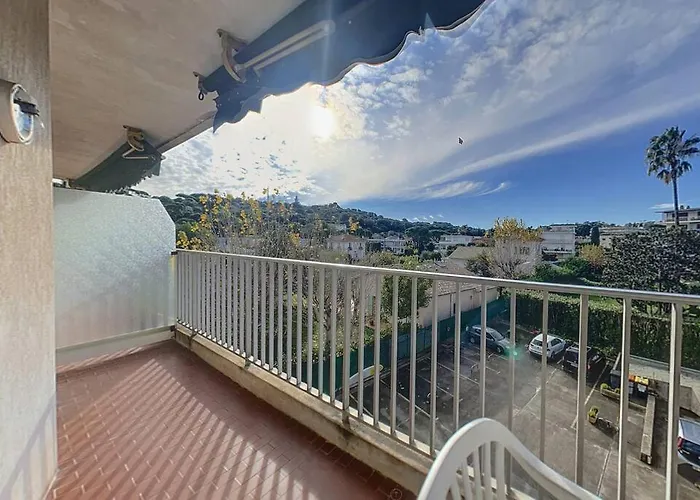 De La Salis Αντίμπ