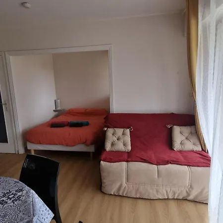 De La Salis Apartment